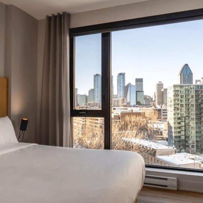 Mind Blowing City View - 2 Beds - Pool & Spa - Downtown Montreal Exterior foto